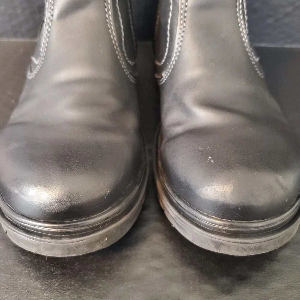 FERRATO Boys Black Ankle Boots Youth‎ Size 1 Side Zip Lightly Worn, Toe Scuffs